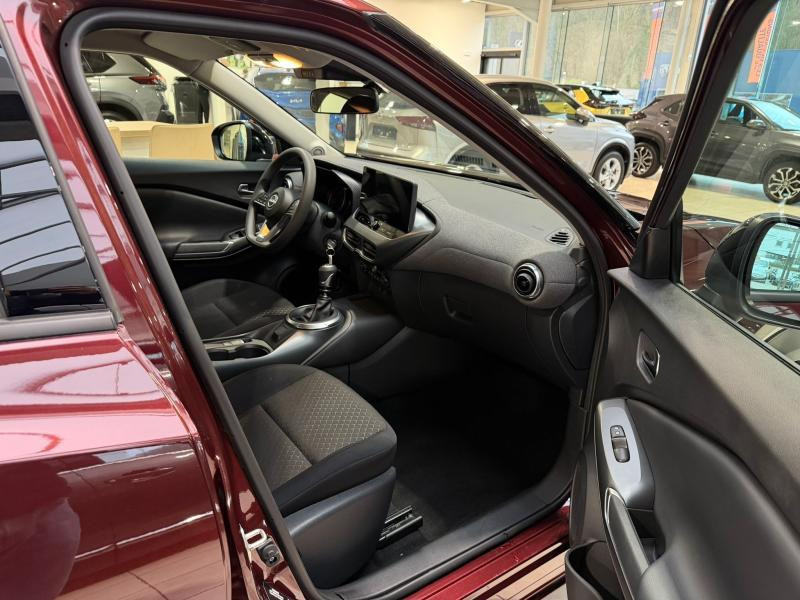 Used NISSAN Juke ACENTA 1.0 DIG-T 2024 BURGUNDY € 18890 in Wavre