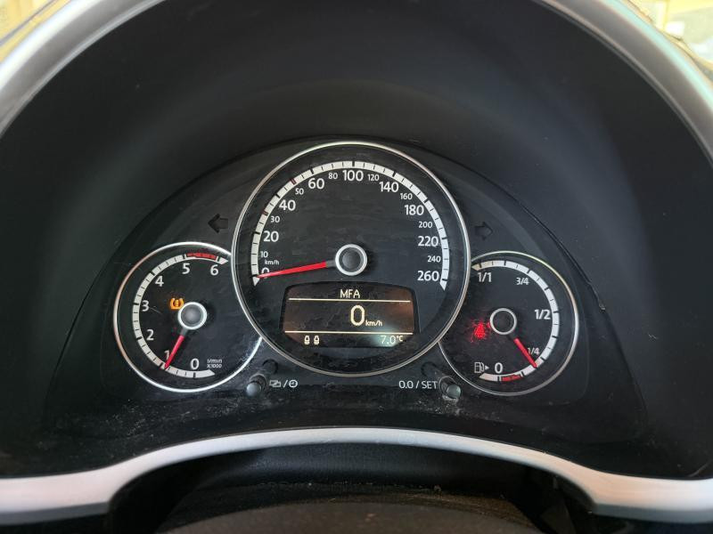 Used VOLKSWAGEN Beetle Beetle II Design 2012 BLACK € 3650 in Wavre