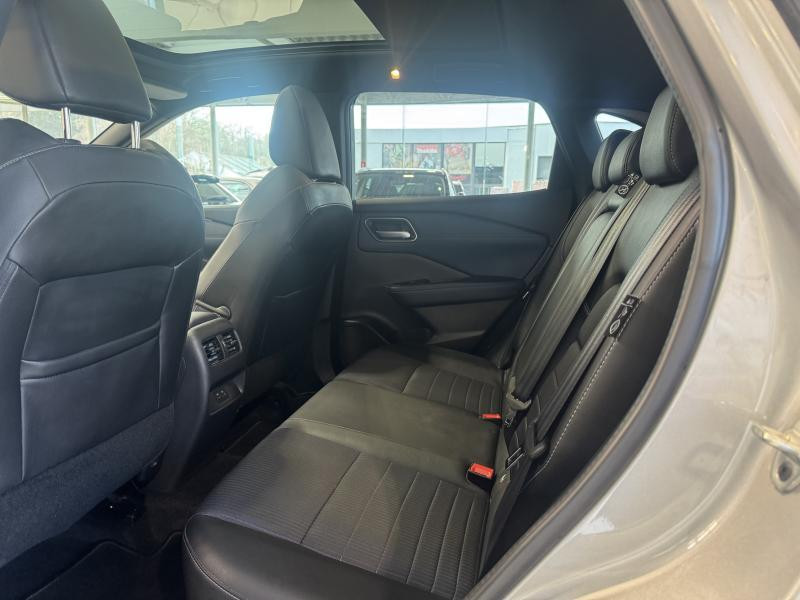 Used NISSAN Qashqai TEKNA + DESIGN PACK 2022 SILVER € 21990 in Wavre