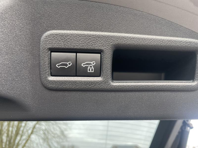 Occasion TOYOTA bZ4X EV 2WD Style 2025 SILVER 44790 € à Wavre