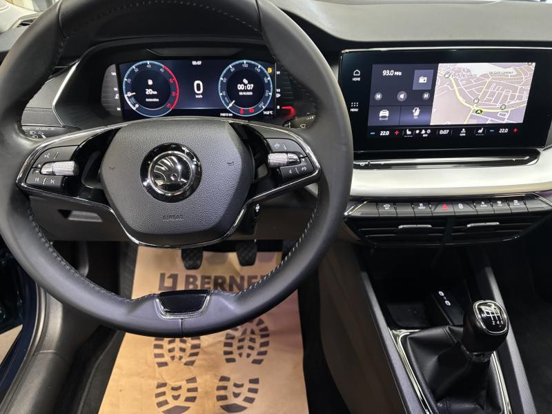 Used SKODA Octavia IV Ambition 2022 BLUE € 19490 in Seraing