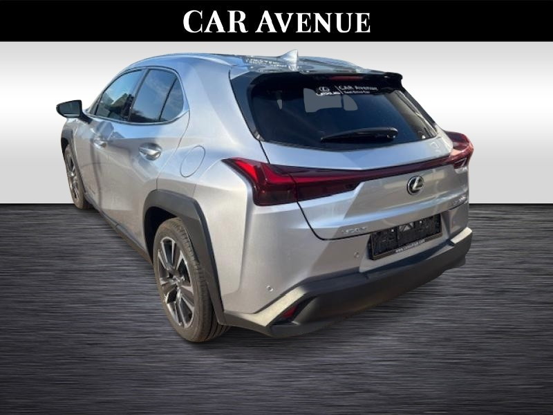 Occasion LEXUS UX 300h  SILVER 44999 € à Wavre