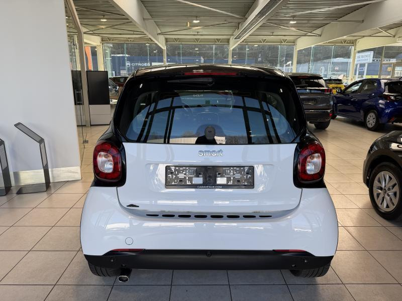 Used SMART Fortwo Coupe A/T 1.0i DCT 52kW 2017 WHITE € 10490 in Wavre
