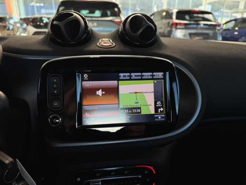 Used SMART Fortwo Coupe A/T 1.0i DCT 52kW 2017 WHITE € 10490 in Wavre