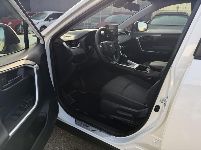 Occasion TOYOTA RAV4 Dynamic 2.5 HSD 131kW 2024 WHITE 35690 € à Wavre