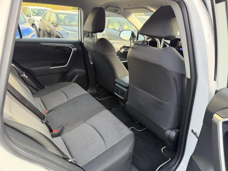 Occasion TOYOTA RAV4 Dynamic 2.5 HSD 131kW 2024 WHITE 35690 € à Wavre