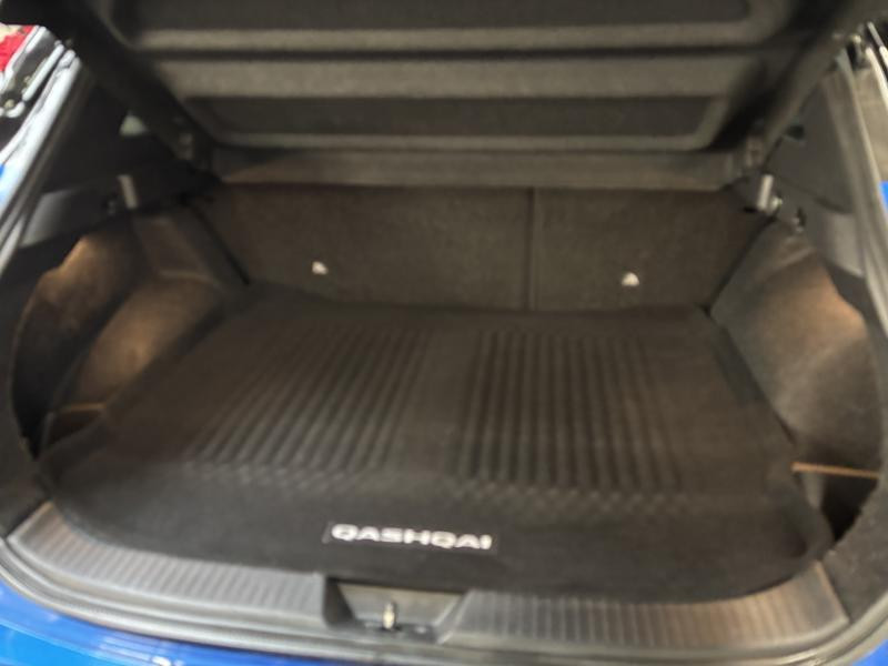 Occasion NISSAN Qashqai 1.3 MILD-HYBRID TEKNA 2022 BLUE 23490 € à Seraing