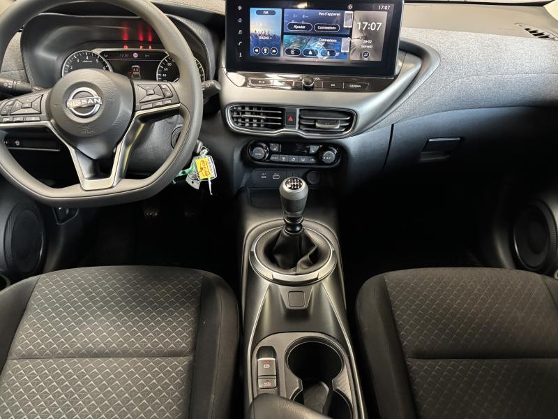 Used NISSAN Juke MY24 ACENTA + Comfort Pack 2024 BURGUNDY € 17290 in Seraing