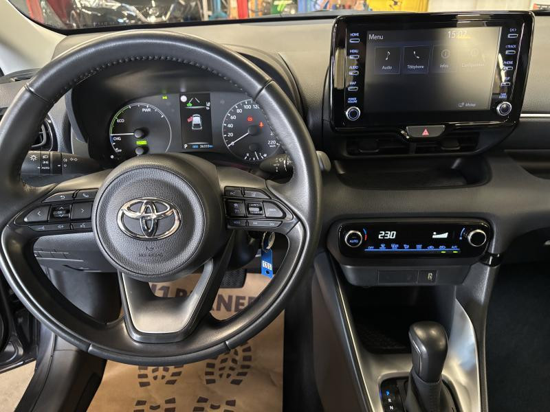 Used TOYOTA Yaris Dynamic 2024 GREY € 19490 in Seraing