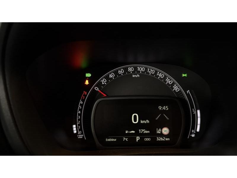 Used TOYOTA Aygo X X - PLAY  1.0 CVT 2025 BLACK € 17490 in Wavre