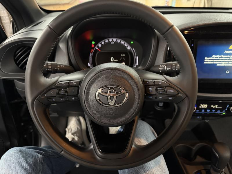 Used TOYOTA Aygo X X - PLAY  1.0 CVT 2025 BLACK € 17490 in Wavre