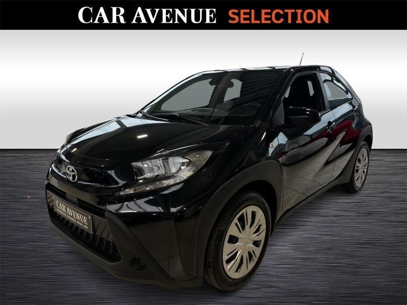 Used TOYOTA Aygo X X - PLAY  1.0 CVT 2025 BLACK € 17490 in Wavre