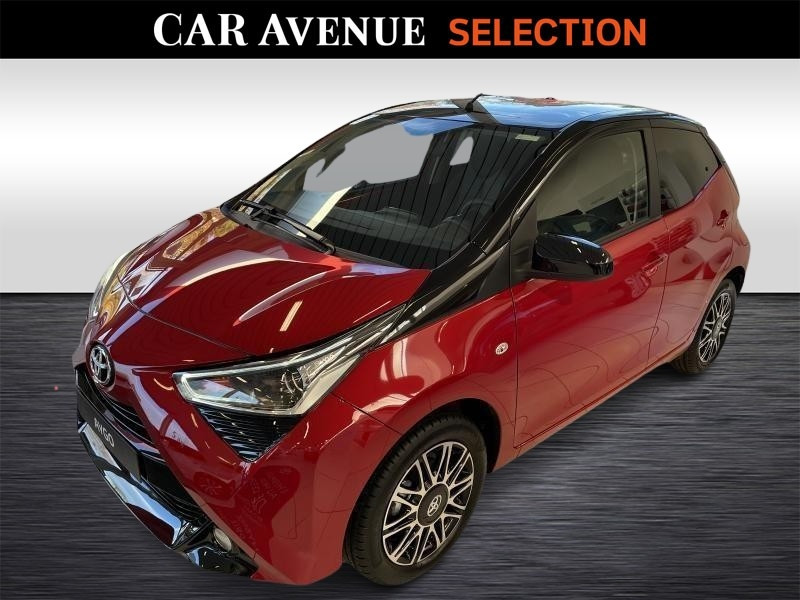 Used TOYOTA Aygo II X 2022 BURGUNDY € 12790 in Wavre
