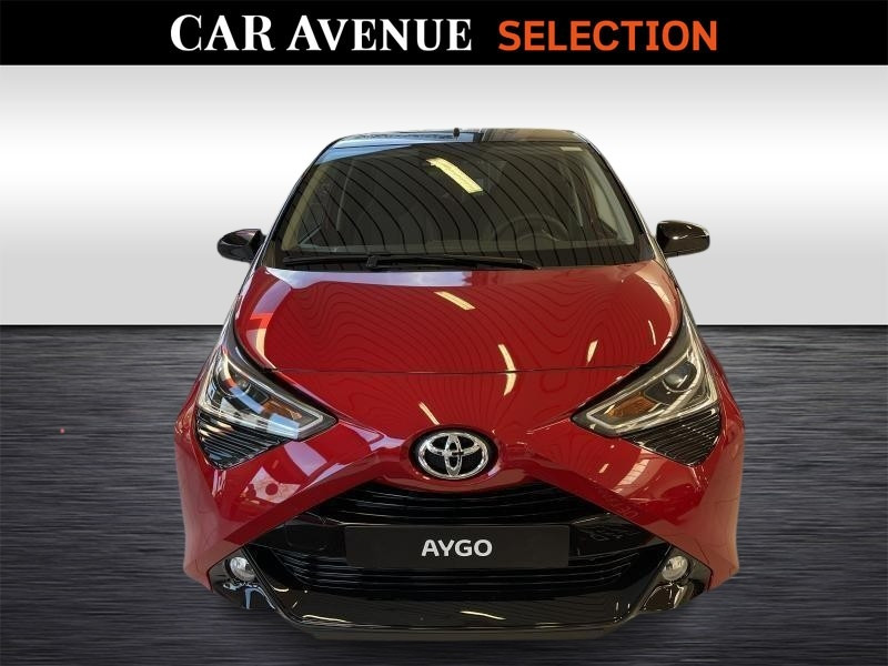 Used TOYOTA Aygo II X 2022 BURGUNDY € 12790 in Wavre