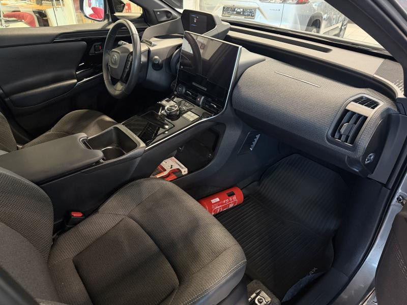 Used TOYOTA bZ4X Style 2023 GREY € 33990 in Wavre