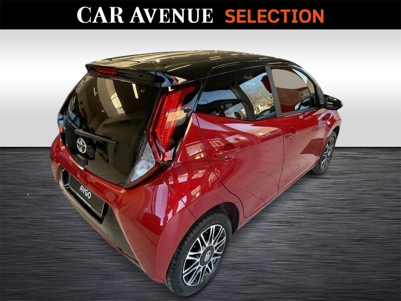Used TOYOTA Aygo II X 2022 BURGUNDY € 12790 in Wavre