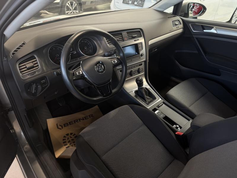 Occasion VOLKSWAGEN Golf 1.2 TSi VII Trendline 1.2 TSI 2014 GREY 11990 € à Wavre