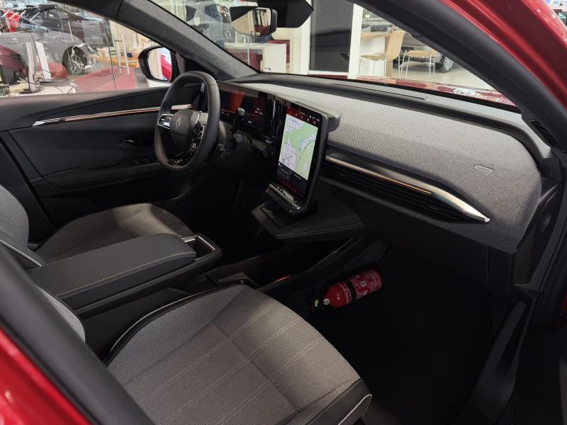 Used RENAULT Scenic E-Tech Long Range 160kW 2025 RED € 36990 in Wavre