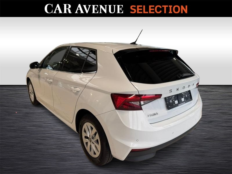 Used SKODA Fabia Selection DSG 7 1.2 ESS 2025 WHITE € 19990 in Wavre