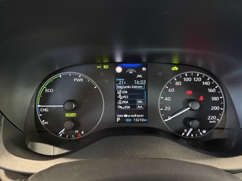 Occasion TOYOTA Yaris IV CVT DYNAMIC LHD 2025 SILVER 21990 € à Wavre