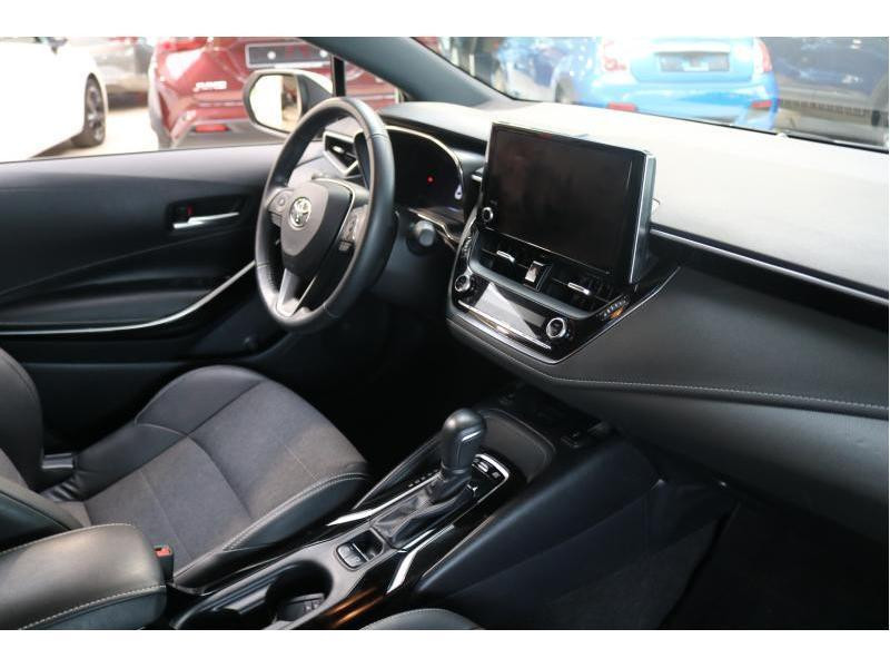 Occasion TOYOTA Corolla T/S 1.8 HSD Style 72kW 2023 SILVER 24190 € à Wavre