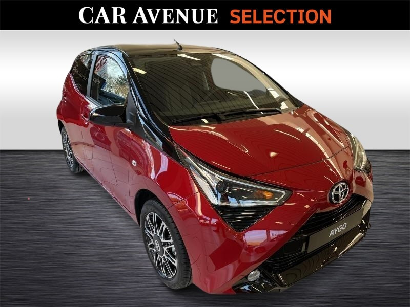 Used TOYOTA Aygo II X 2022 BURGUNDY € 12790 in Wavre