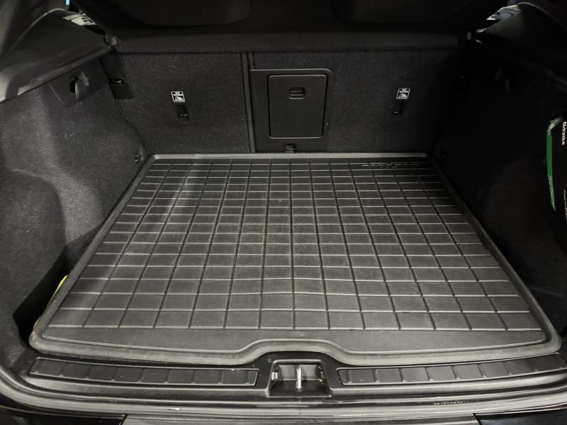 Occasion VOLVO XC40 Momentum 2020 BLACK 23990 € à Seraing