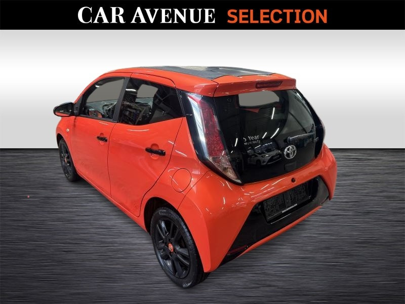 Used TOYOTA Aygo X-CITE 1.0 VVT-i 51kW 2015 ORANGE € 6900 in Wavre