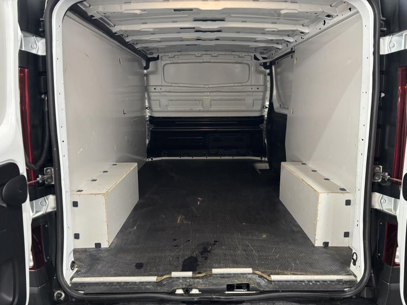 Used NISSAN Interstar Fg N-CONNECTA + Pack Cargo VAN L2H1 3t1 2023 WHITE € 28890 in Seraing