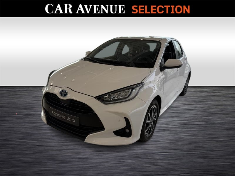 Used TOYOTA Yaris 1.5 HYBRID 2023 WHITE € 19390 in Wavre