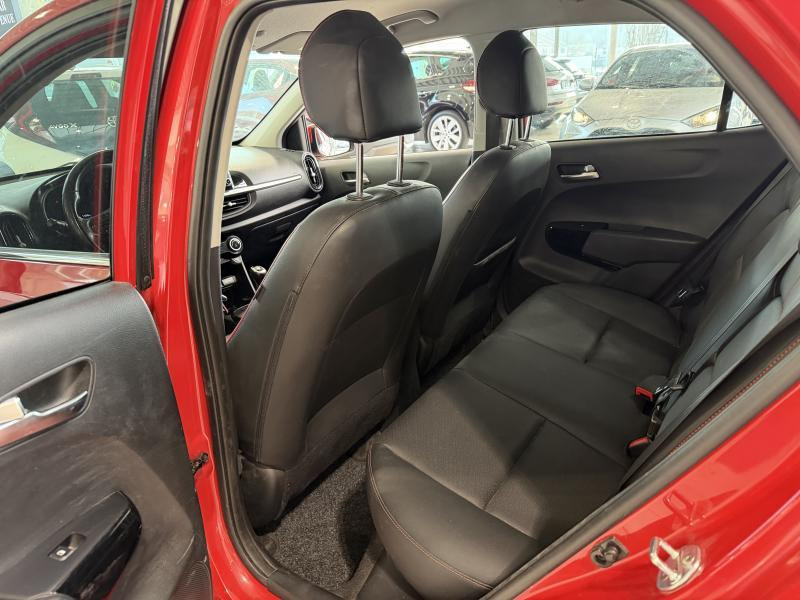 Used KIA Picanto Navi + Caméra 1.0i 49 kW 2018 RED € 10490 in Wavre