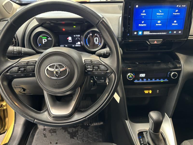 Occasion TOYOTA Yaris Cross 2022 YELLOW 19900 € à Seraing