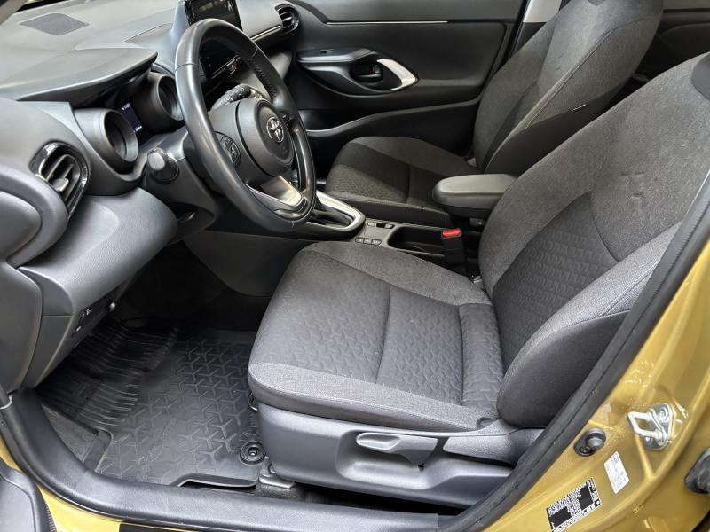 Occasion TOYOTA Yaris Cross 2022 YELLOW 19900 € à Seraing