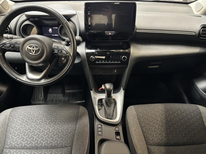 Occasion TOYOTA Yaris Cross 2022 YELLOW 19900 € à Seraing