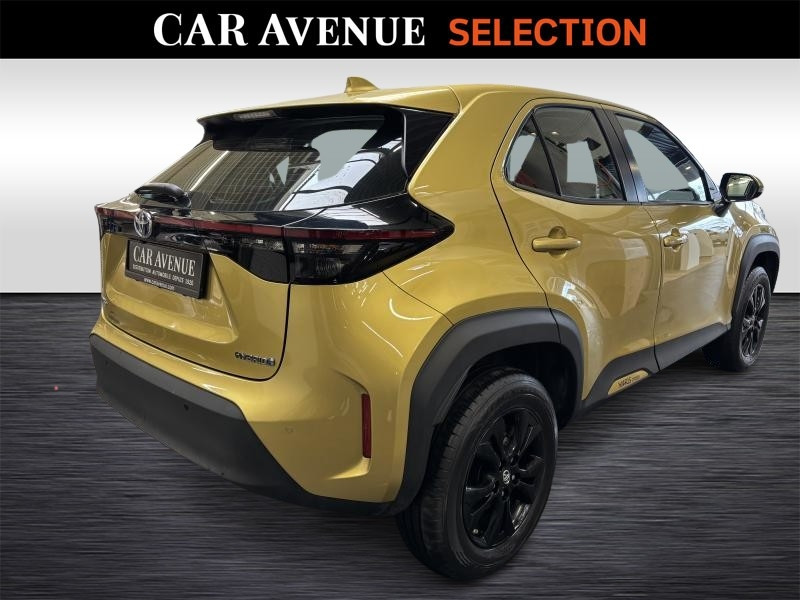 Occasion TOYOTA Yaris Cross 2022 YELLOW 19900 € à Seraing