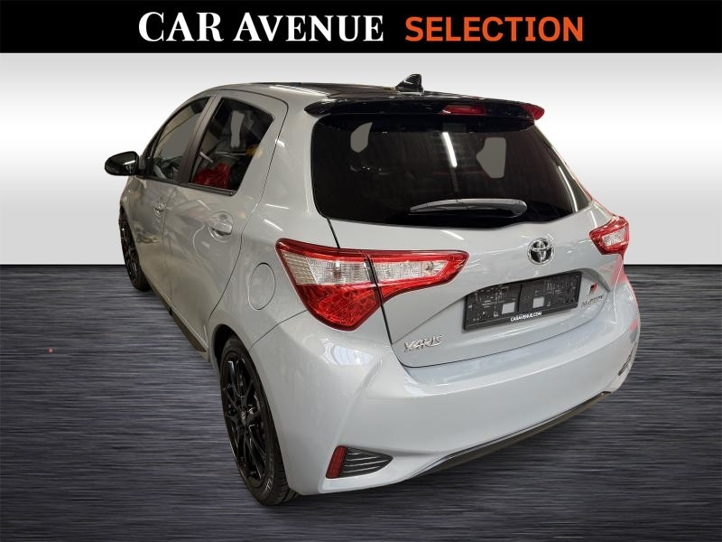 Used TOYOTA Yaris GR-SPORT 1.5 HYBRID 2019 GREY € 14990 in Wavre