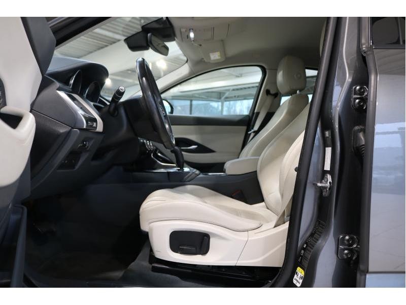 Used JAGUAR E-Pace S 2.0d AWD A/T 110 kW 2019 GREY € 14500 in Wavre