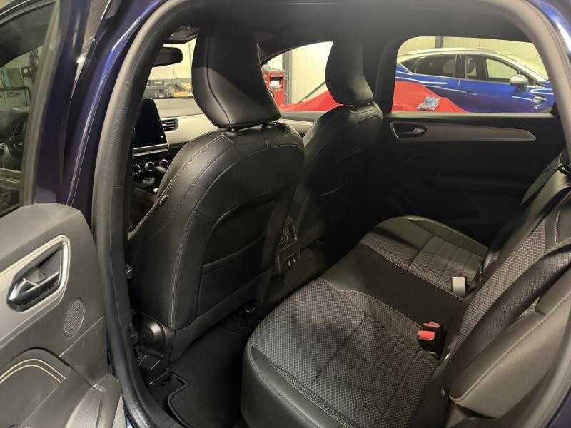 Used RENAULT Arkana Techno 1.6 E-TECH 2024 BLUE € 21490 in Wavre