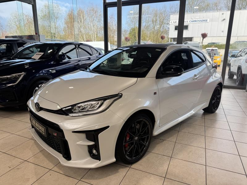 Occasion TOYOTA Yaris GR - 1.6 TURBO - High Performance 2022 WHITE 35890 € à Wavre