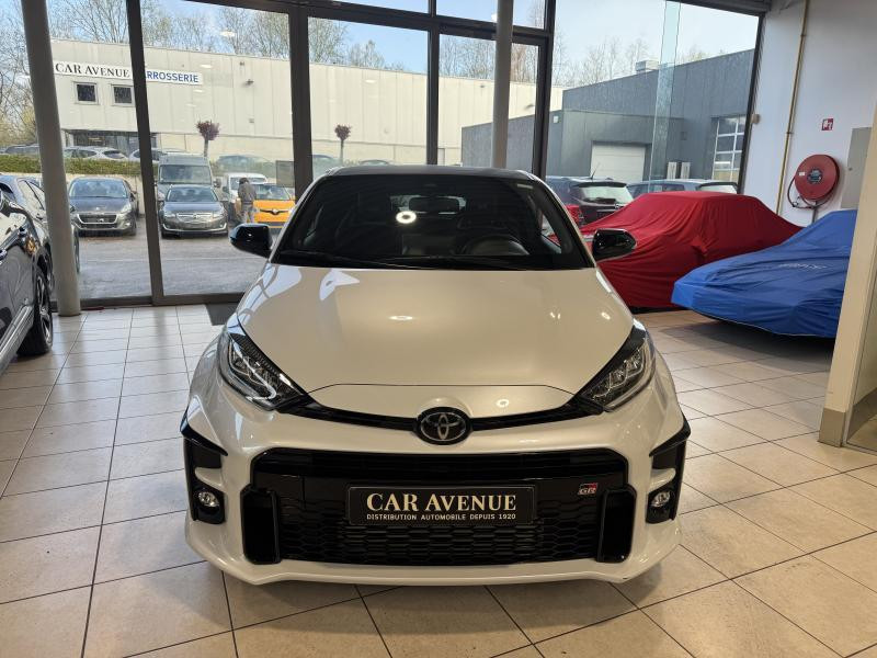 Occasion TOYOTA Yaris GR - 1.6 TURBO - High Performance 2022 WHITE 35890 € à Wavre