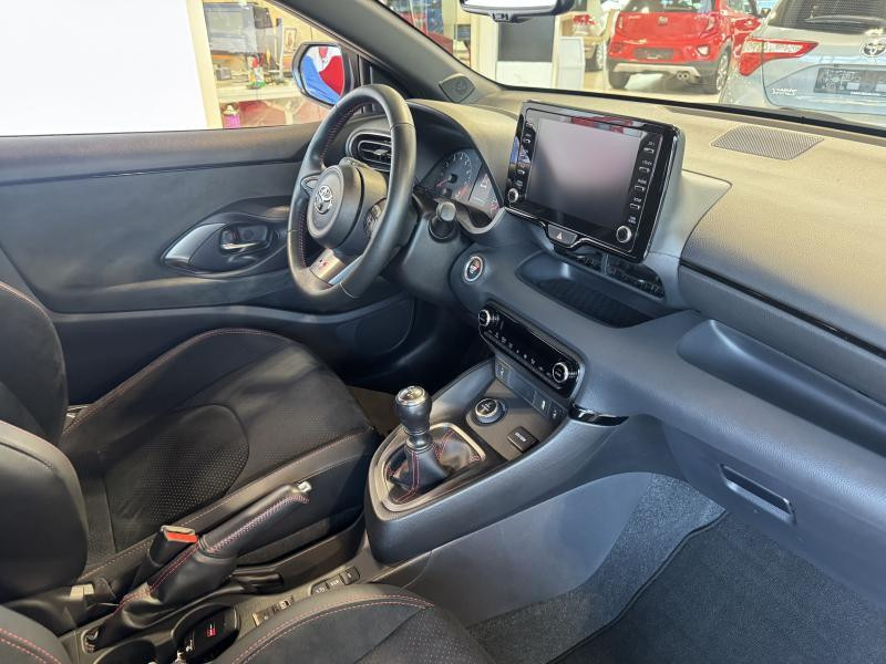 Occasion TOYOTA Yaris GR - 1.6 TURBO - High Performance 2022 WHITE 35890 € à Wavre