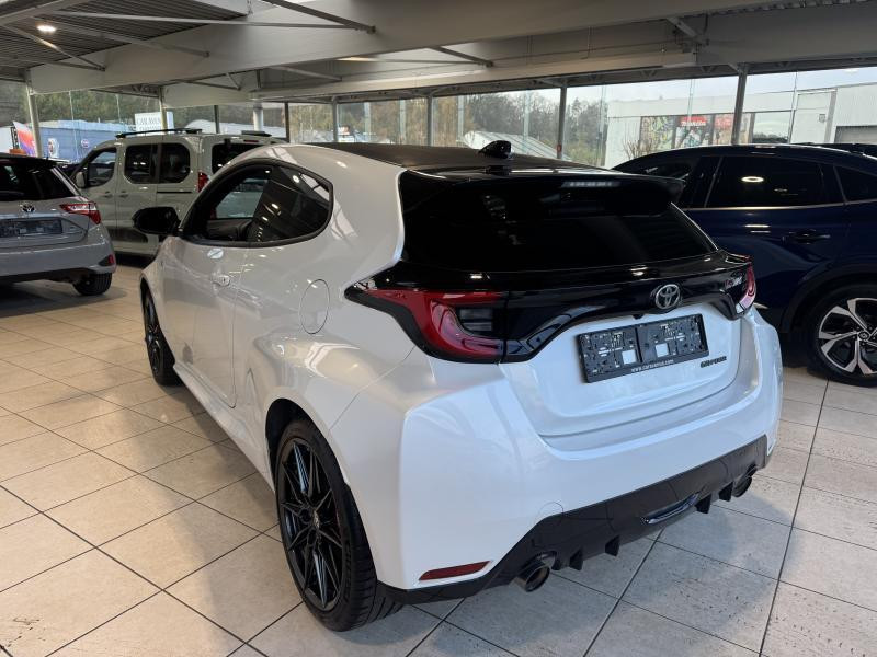 Occasion TOYOTA Yaris GR - 1.6 TURBO - High Performance 2022 WHITE 35890 € à Wavre