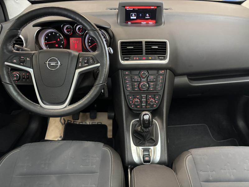 Occasion OPEL Meriva B Cosmo 2017 BLACK 9990 € à Seraing