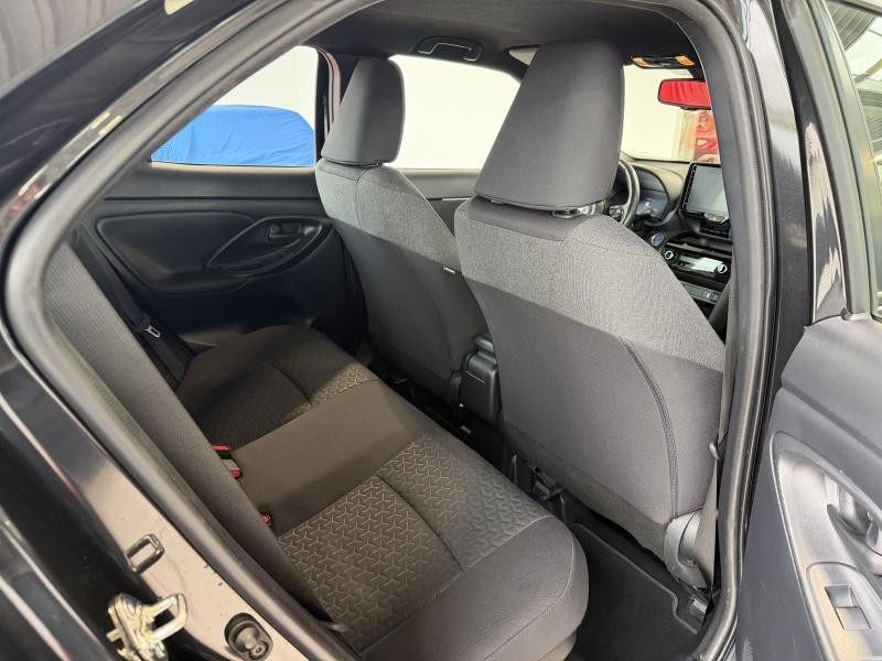 Occasion TOYOTA Yaris Cross Dynamic Plus Bi-Tone 1.5 HSD 2022 BLACK 20590 € à Wavre