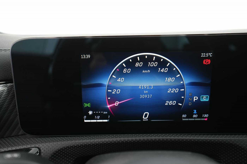 Used MERCEDES-BENZ CLA CLA 180 d Coupé Progressive 2023 Noir € 30890 in Namur
