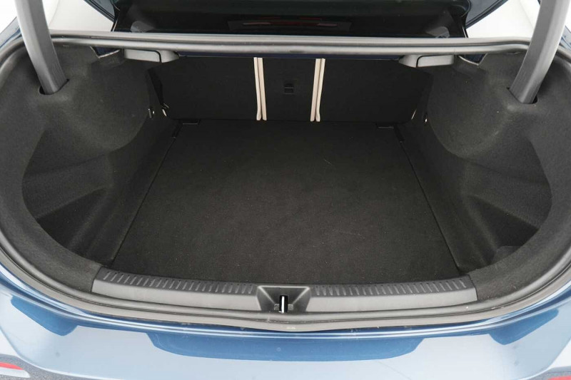 Occasion MERCEDES-BENZ Classe A A 200 d Berline Progressive 2022 Bleu 32890 € à Namur