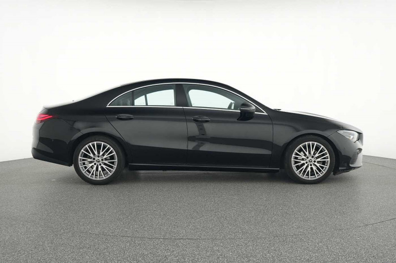 Used MERCEDES-BENZ CLA CLA 180 d Coupé Progressive 2023 Noir € 30890 in Namur