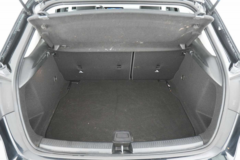 Occasion MERCEDES-BENZ Classe A A 200 d 2020 Noir 24890 € à Namur