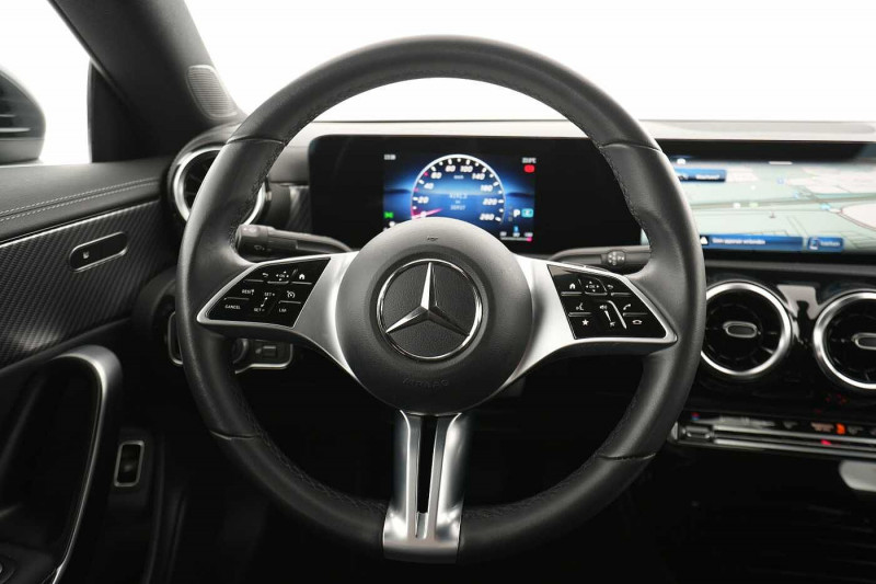 Used MERCEDES-BENZ CLA CLA 180 d Coupé Progressive 2023 Noir € 30890 in Namur