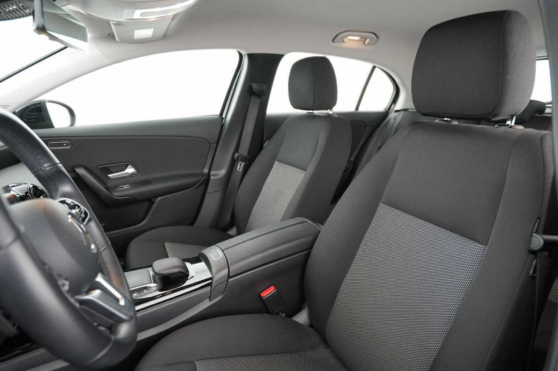 Occasion MERCEDES-BENZ Classe A A 200 d 2020 Noir 24890 € à Namur